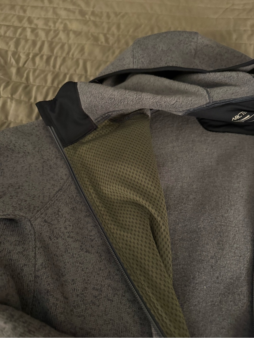 Arc'teryx Men’s Blue “Covert” Hoodie.  Size - XL, Barely Worn - Picture 4 of 5